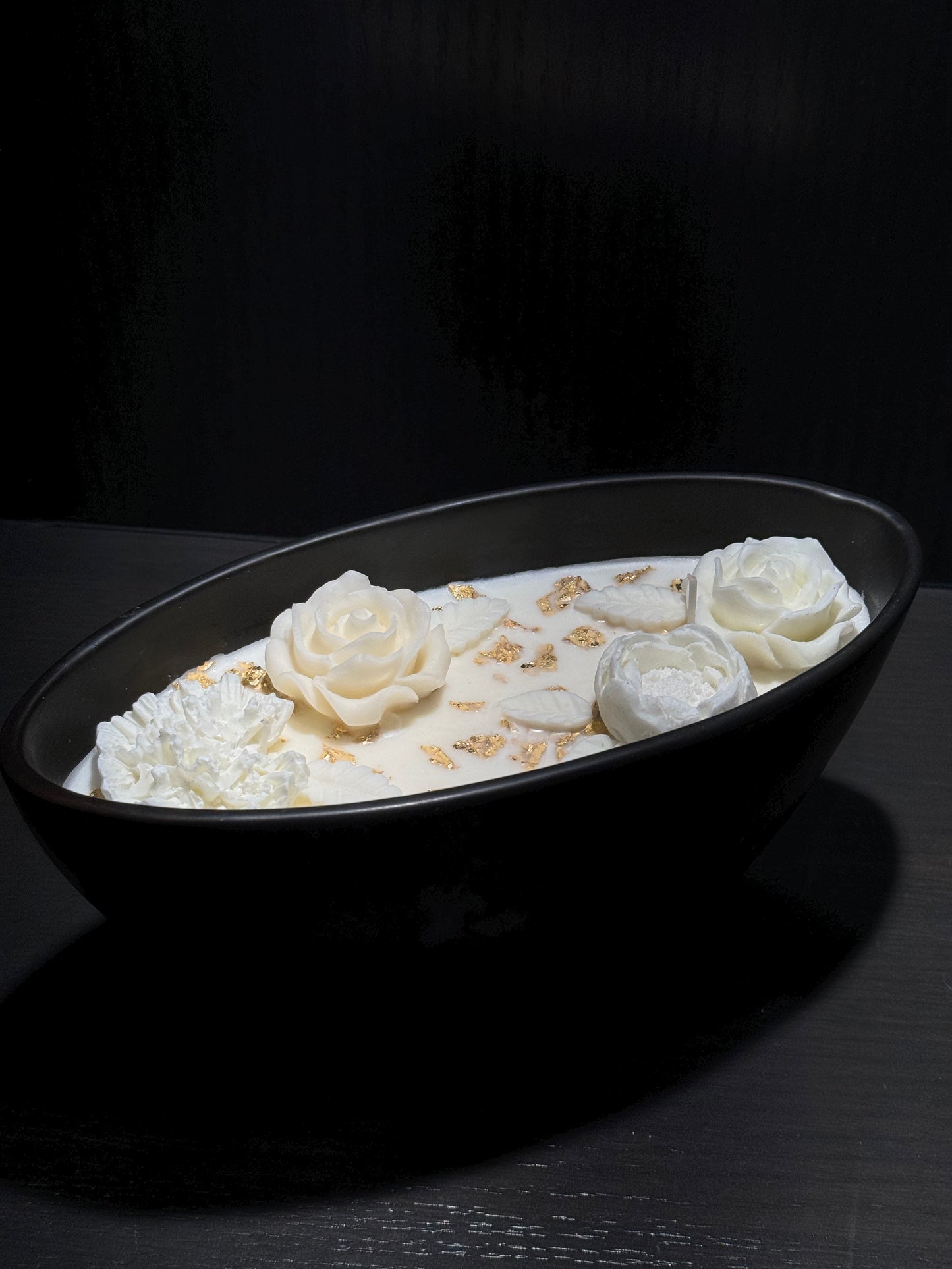 Golden Petal harmony Candle