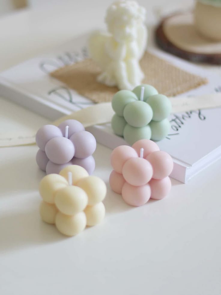 4 Pastel Bubble Mini Candle