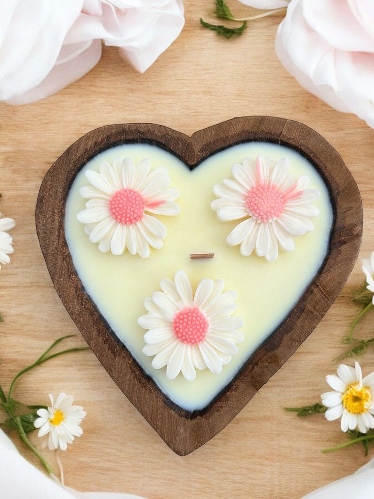 Daisy Heart Candle