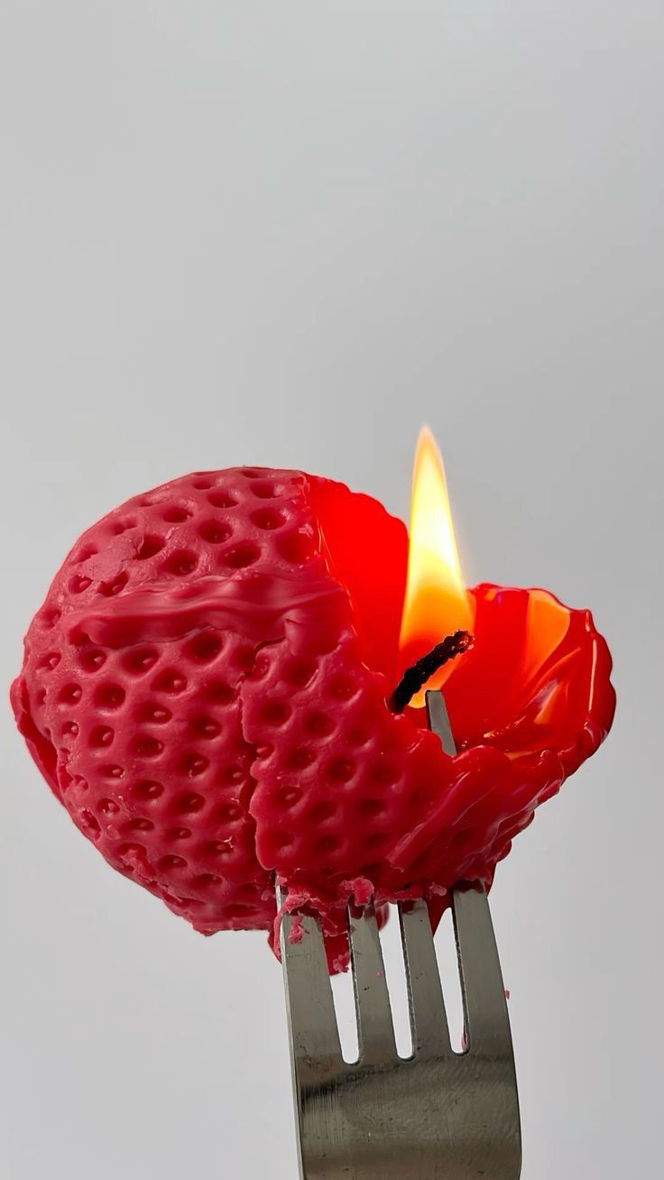 Strawberry Candle
