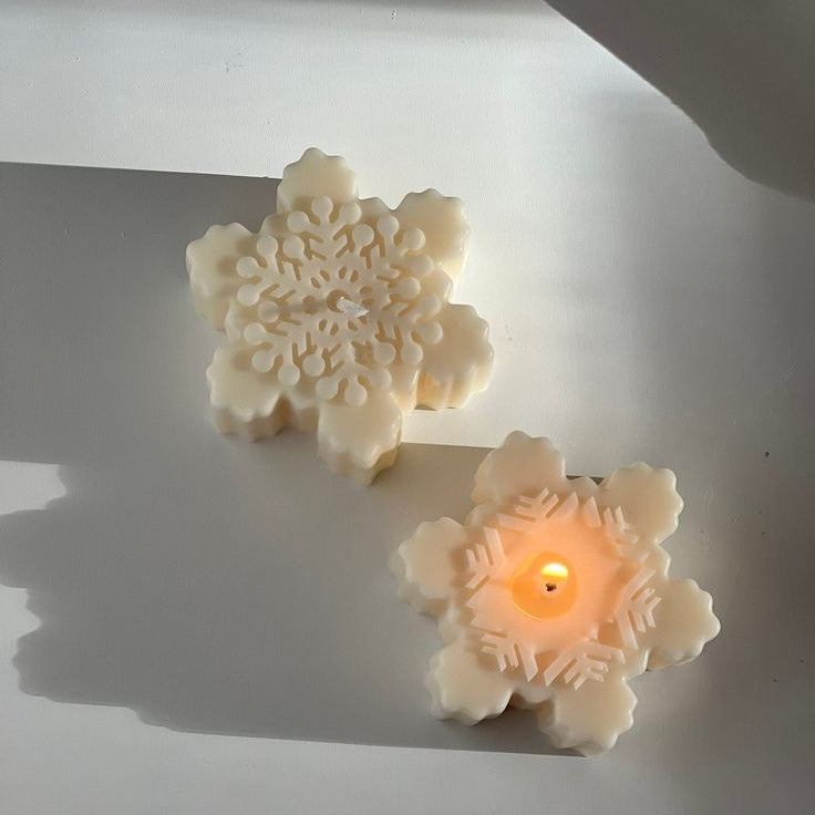 Holiday Snow & Reindeer Candles